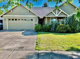 1350 Jodi Dr, Silverton, OR 97381