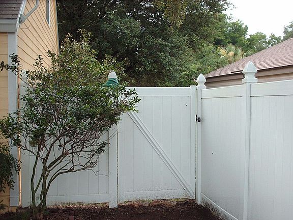 Vinyl Fencing in rear