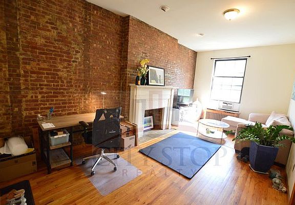 3rd image of 113 W 74th St APT 3F