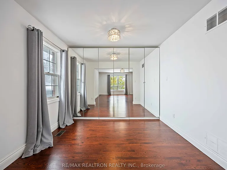 12 Donwoods Dr — Photo 26