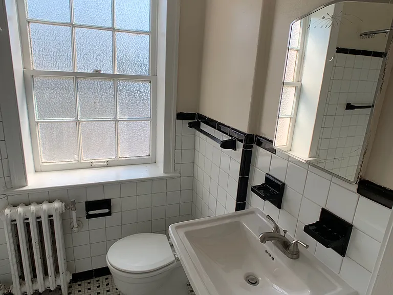 2856 Thornhill Rd — Photo 46