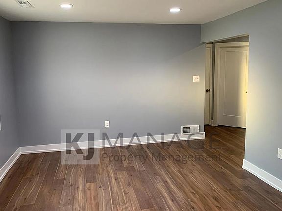 3rd image of 5934 Harrison St