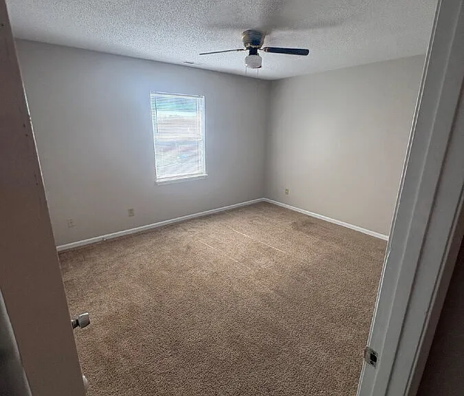 1651 S Burkwood Ct #C — Photo 6