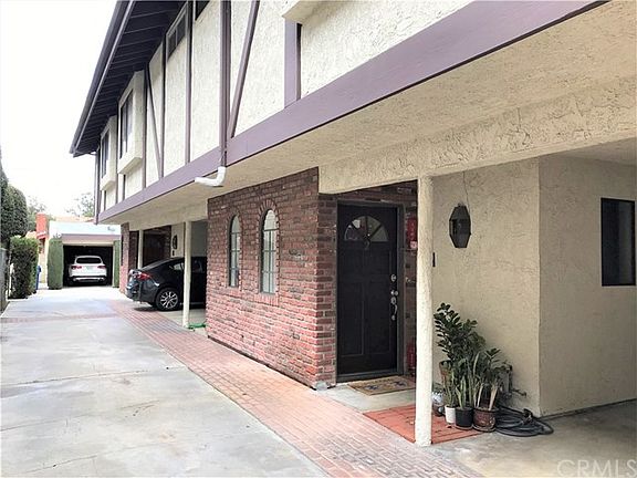 2nd image of 34 N El Molino St APT 2