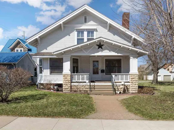 1016 1st Ave NW, Cedar Rapids, IA 52405