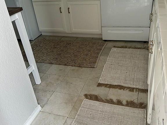 5th image of 703 Continental Dr APT 3