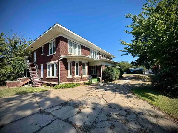 412 N 7th St, Ponca City, OK 74601