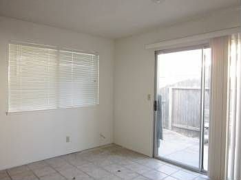 3rd image of 2611 Burlington Pl