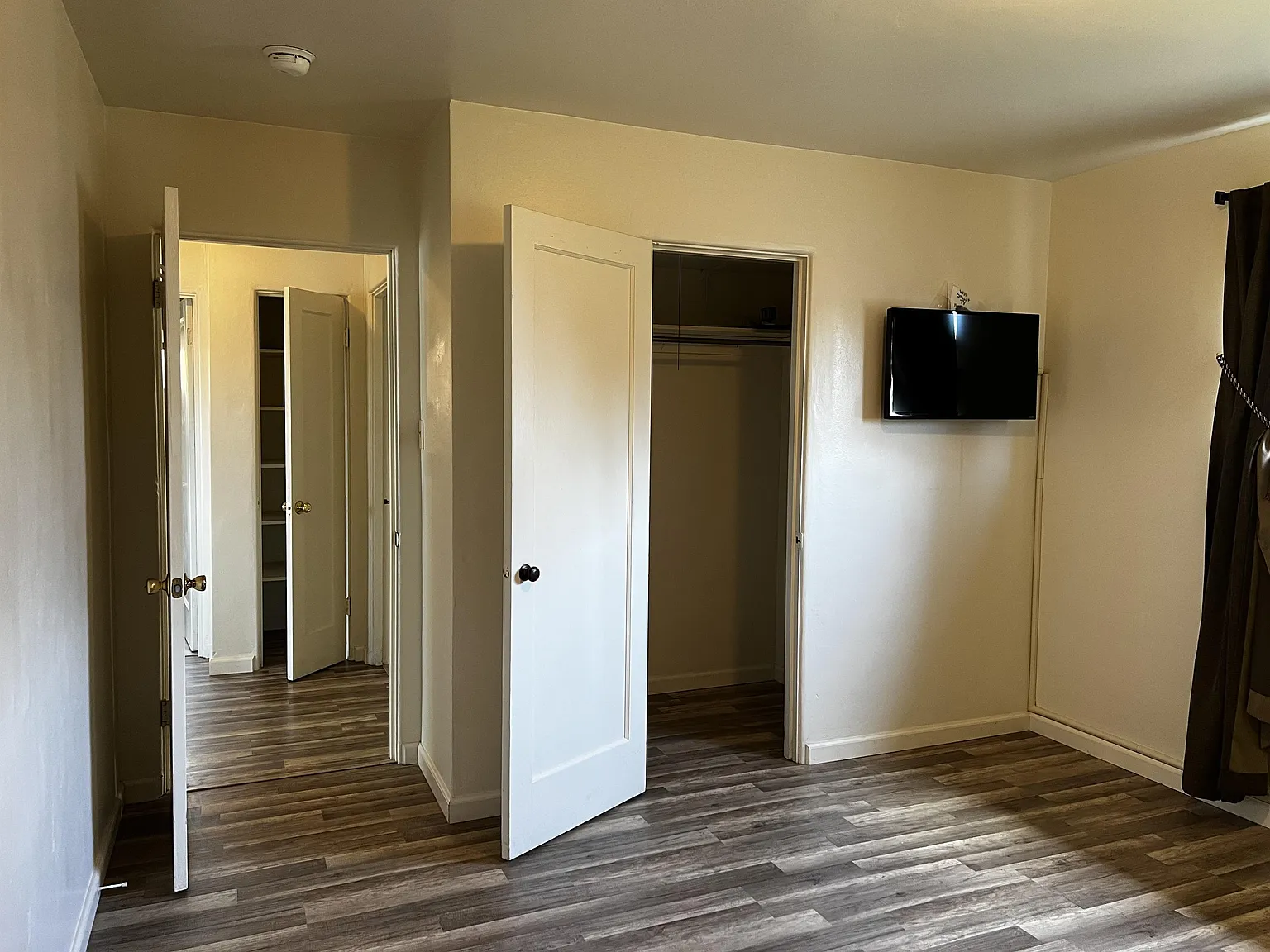 1120 Austin Way - 1 — Photo 3