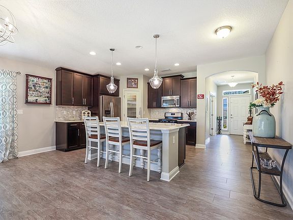 5th image of 224 White Marsh Dr