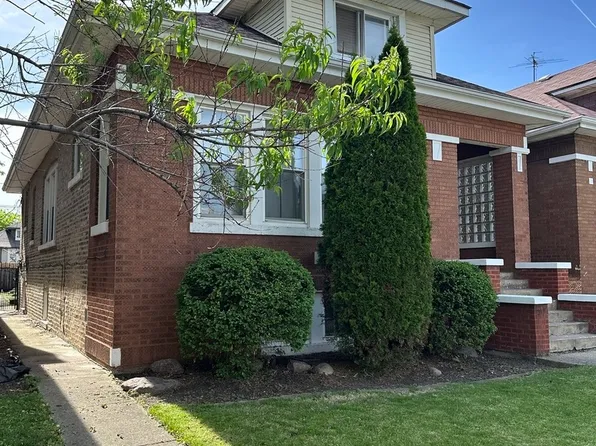 3104 N Kenneth Ave, Chicago, IL 60641