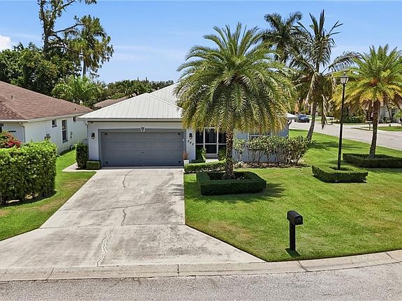 4th image of 295 Stanhope CIR
