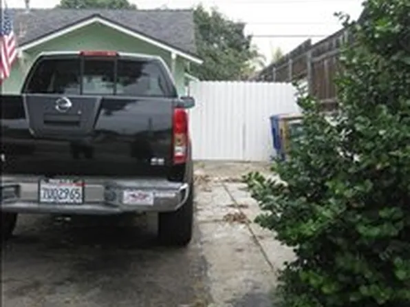 85 Hastings Ave, Ventura, CA 93003