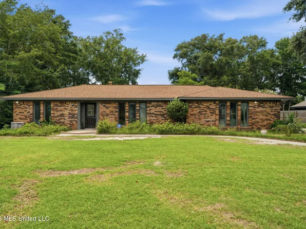 104 S Seashore Ave, Long Beach, MS 39560