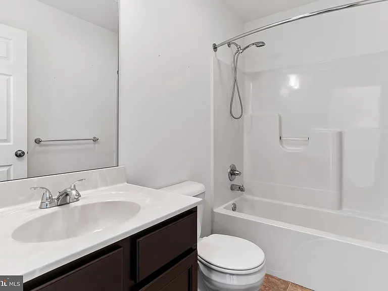 2744 Post Dr — Photo 26