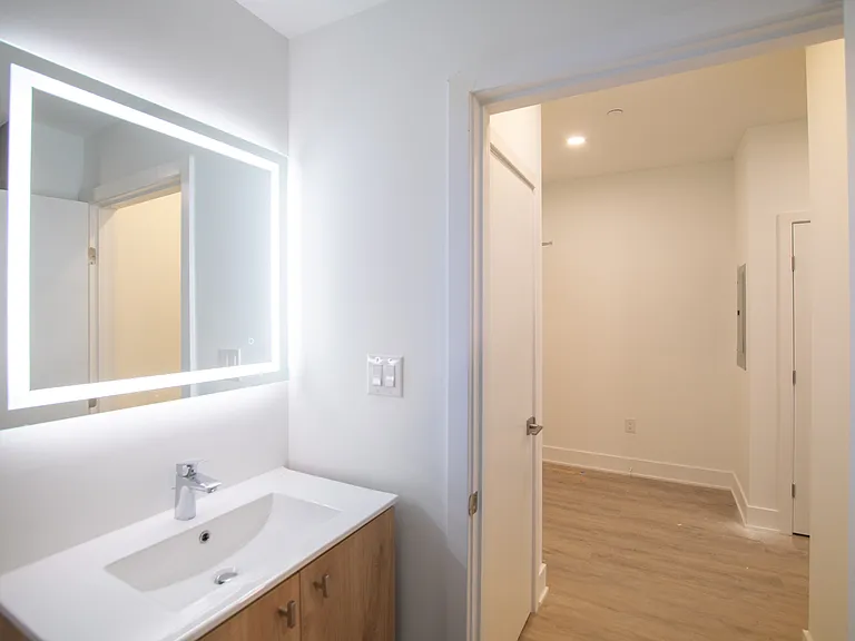 1325 N Lee St — Photo 21
