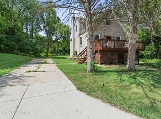 1238 N Harrison St, Algonquin, IL 60102