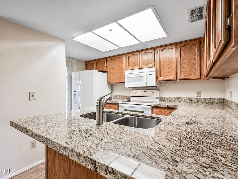 170 E Guadalupe Rd #44 — Photo 7