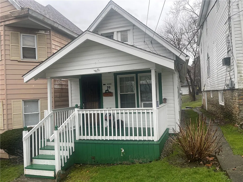 19 Race St photo 1