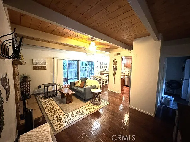 207 Cool Creek Ln — Photo 3