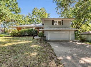 8337 Oakland Ave, Kansas City, KS 66112