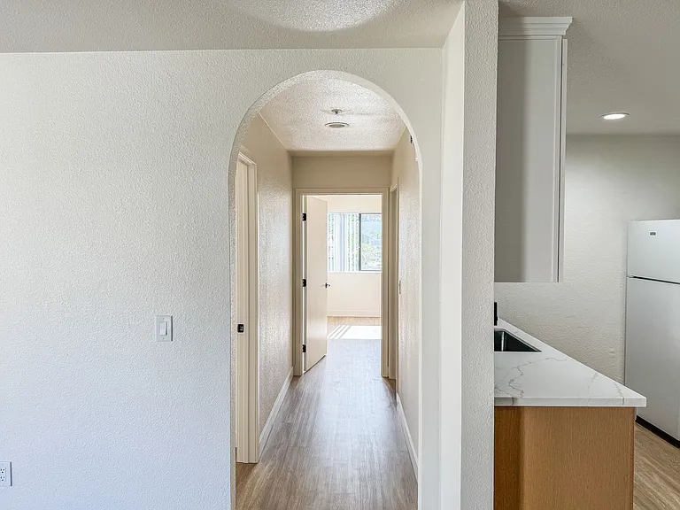 Sycamore Hills Village Apartments — Photo 35