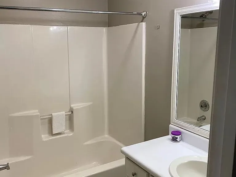 1658 Georgia Ave SW — Photo 33