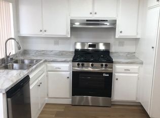 3725 S Golden West Ave #20309317, Santa Ana, CA 92704