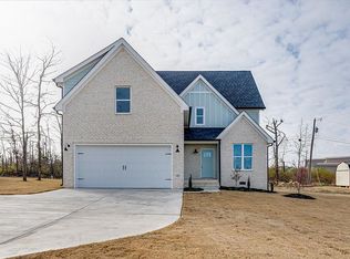 7716 Shallowford Rd, Chattanooga, TN 37421