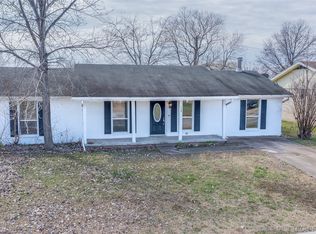 1330 NE 3rd St, Pryor, OK 74361