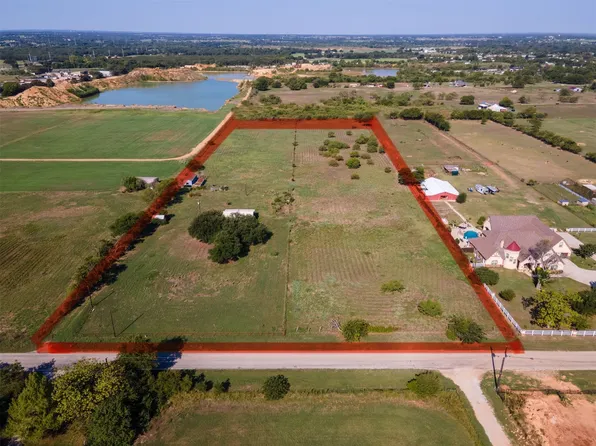 1300 Old Base Rd, Aurora, TX 76078