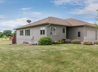 414 Brubaker Dr, Saint Charles, MN 55972