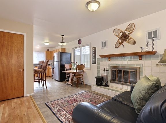 2nd image of 314 W Charles St