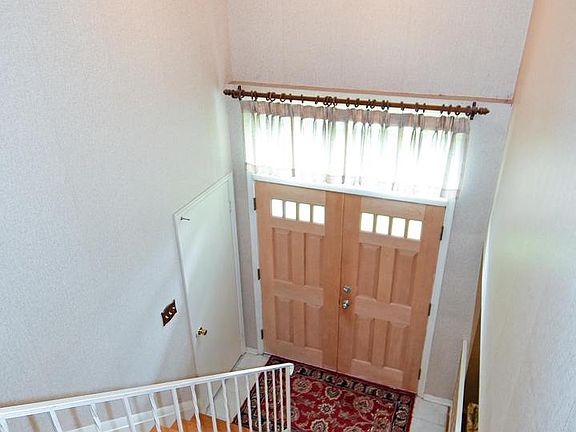 2nd image of 9802 Sudley Manor Dr