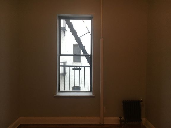 3rd image of 1710 Caton Ave #68