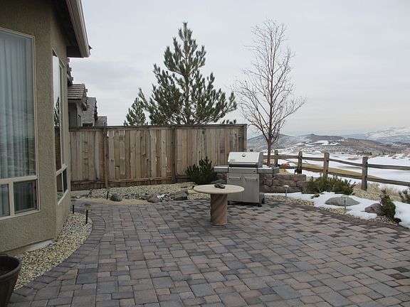 Patio overlooking golf cours