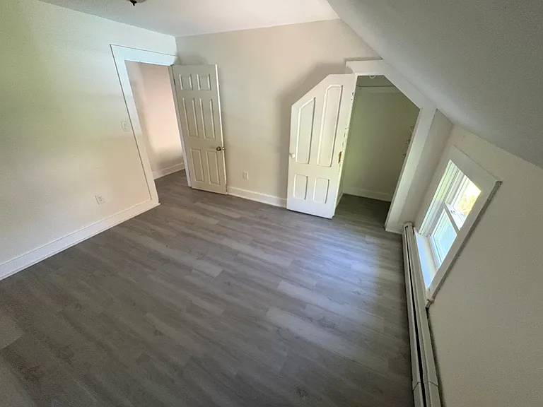 110 Franklin St #B — Photo 14