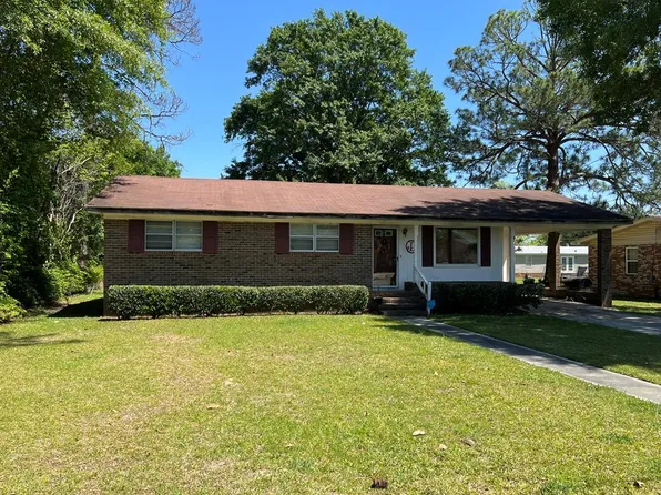 408 Irma Ave, Douglas, GA 31533