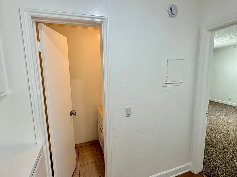 332 Culver Boulevard 363 Pershing — Photo 40