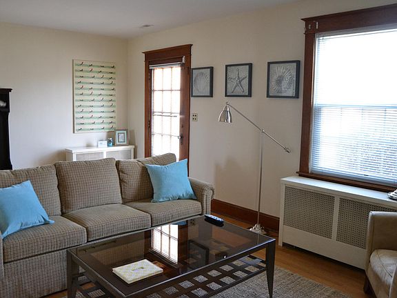 5th image of 301 Glen Ave #301