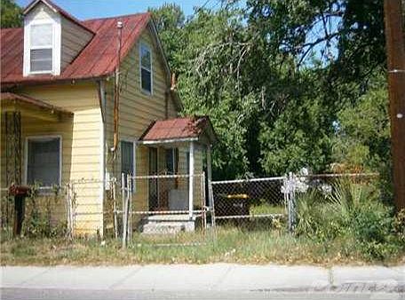 2nd image of 320 Staley Ave