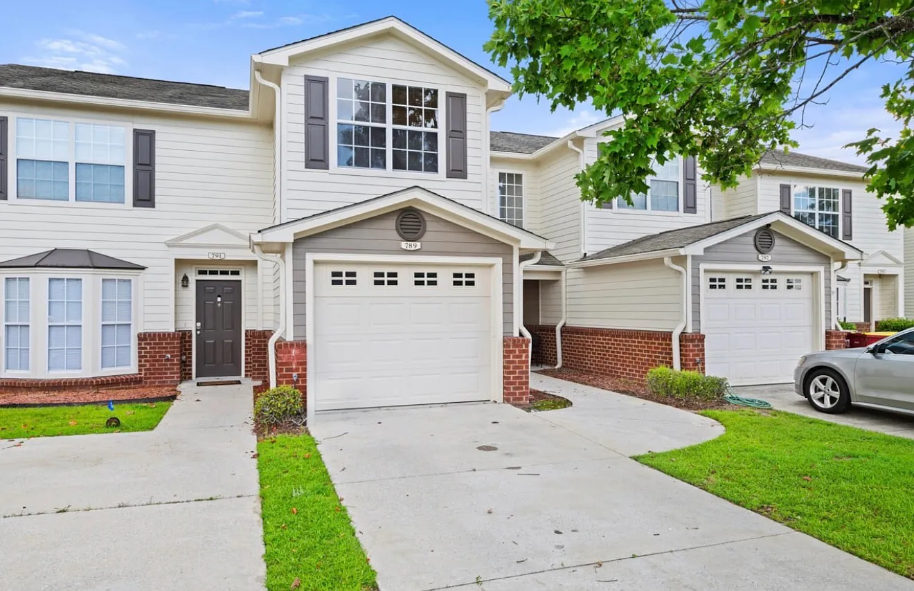 789 Majestic Dr — Photo 3