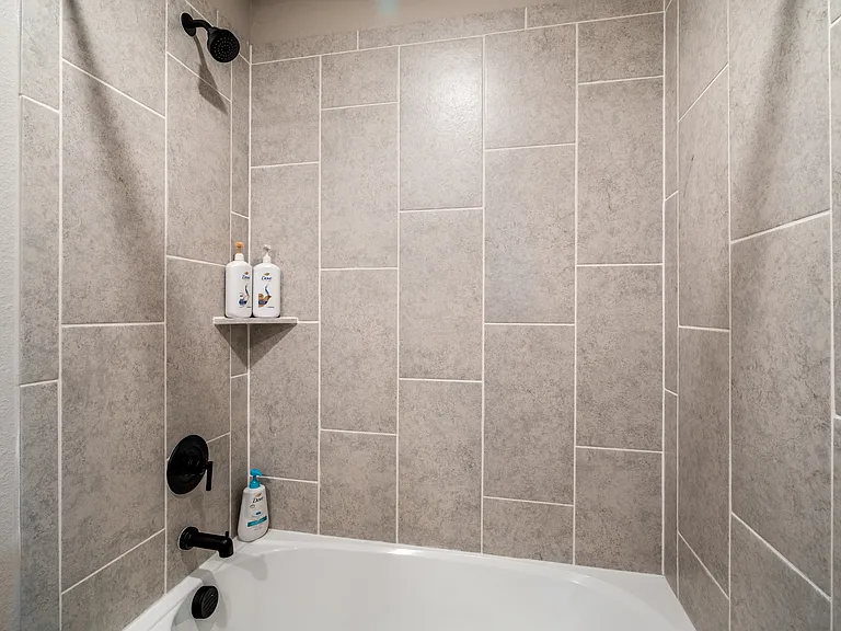 7640 Noble Oaks Dr — Photo 26