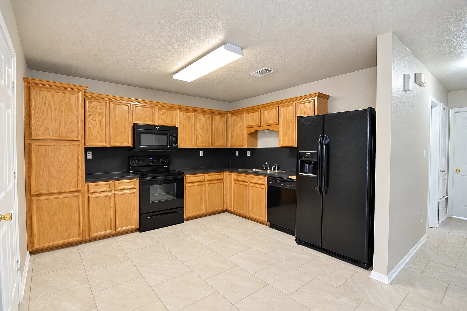 3808 Hitchrock Dr, Killeen — Photo 4