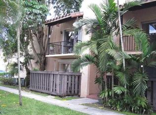 10816 N Kendall Dr #R8, Miami, FL 33176