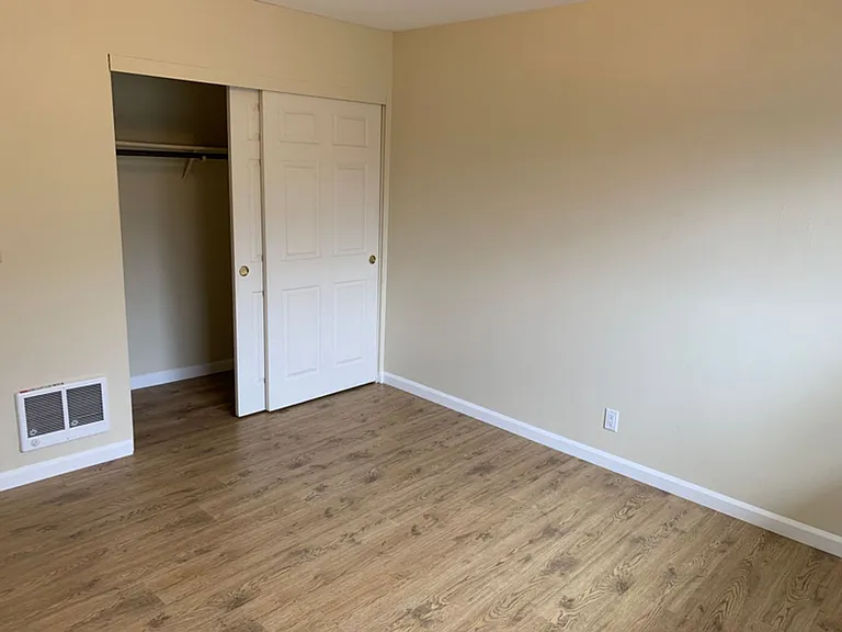 399 Ellwood Beach Dr — Photo 35