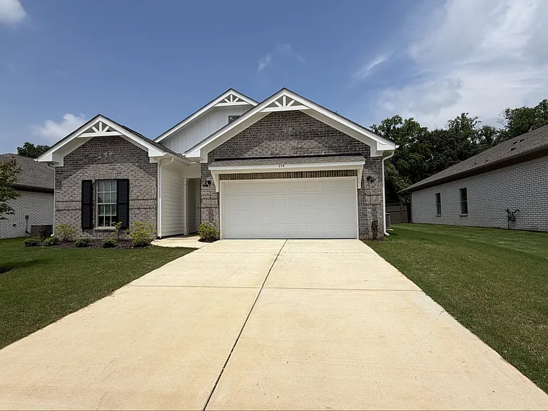 214 Wayland Ridge Dr — Photo 1