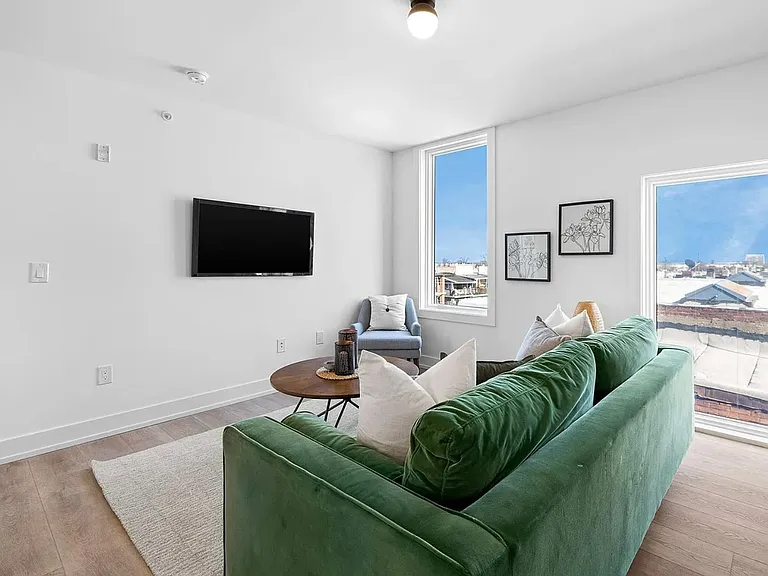Brand New Luxury West Philly Apartments — Photo 10