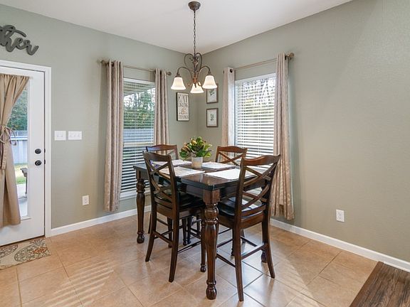 4th image of 13742 Cantebury Ave