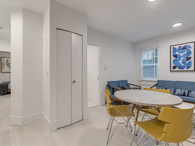 1425 Haro St #1 — Photo 12